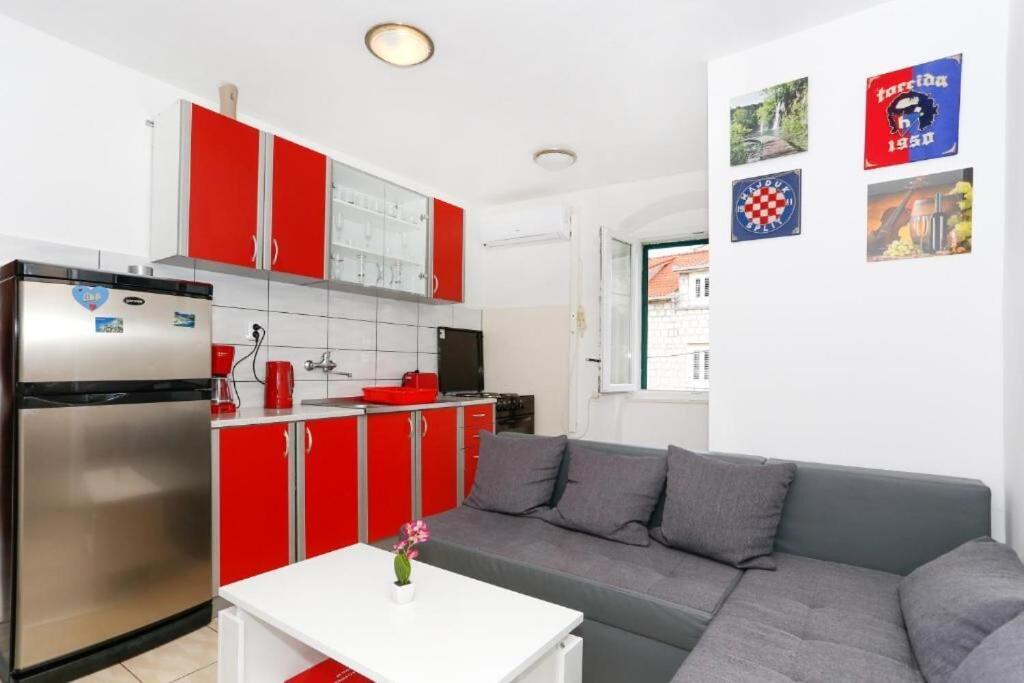 Apartment Duje Спліт Екстер'єр фото